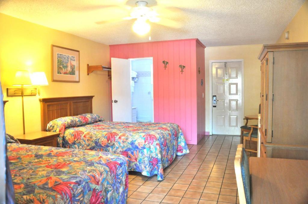 By The Beach Motel - Cocoa Beach Phòng bức ảnh