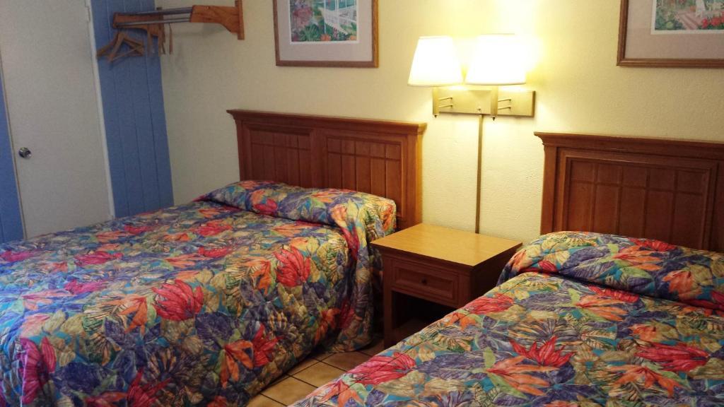 By The Beach Motel - Cocoa Beach Ngoại thất bức ảnh